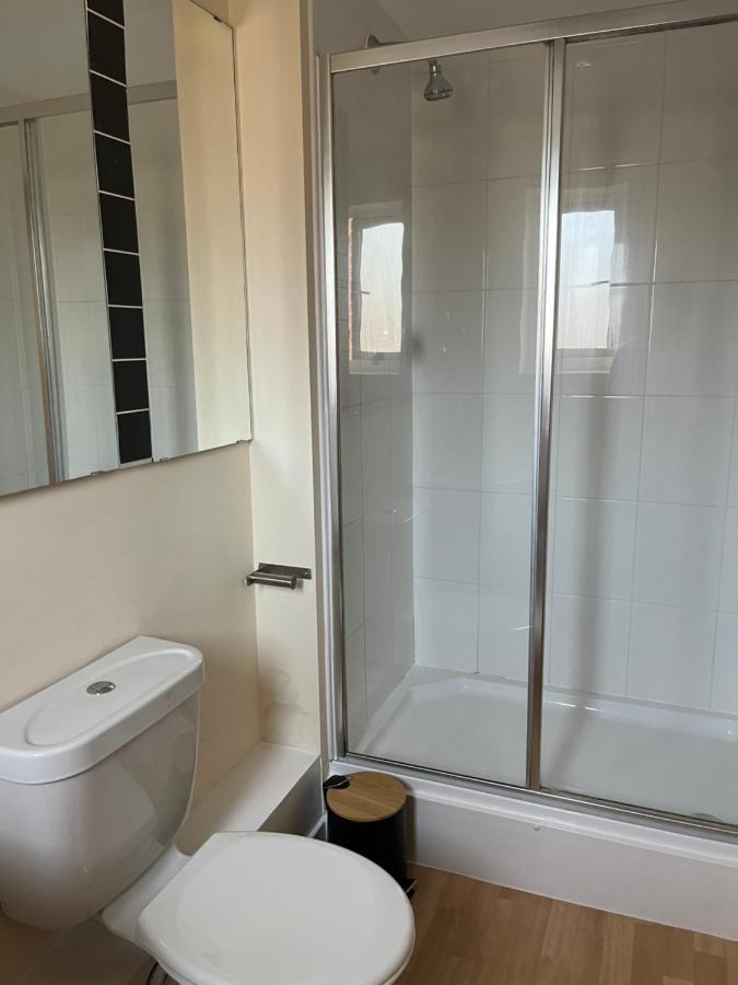 Spacious Two Bedrooms Apartment For Business And Holiday 포츠머스 외부 사진