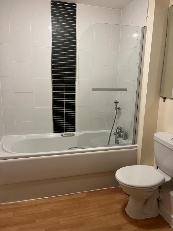 Spacious Two Bedrooms Apartment For Business And Holiday 포츠머스 외부 사진