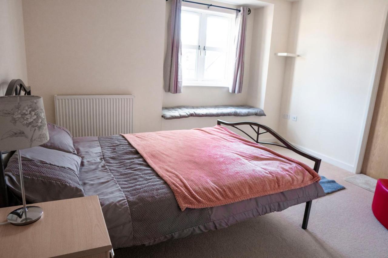 Spacious Two Bedrooms Apartment For Business And Holiday 포츠머스 외부 사진