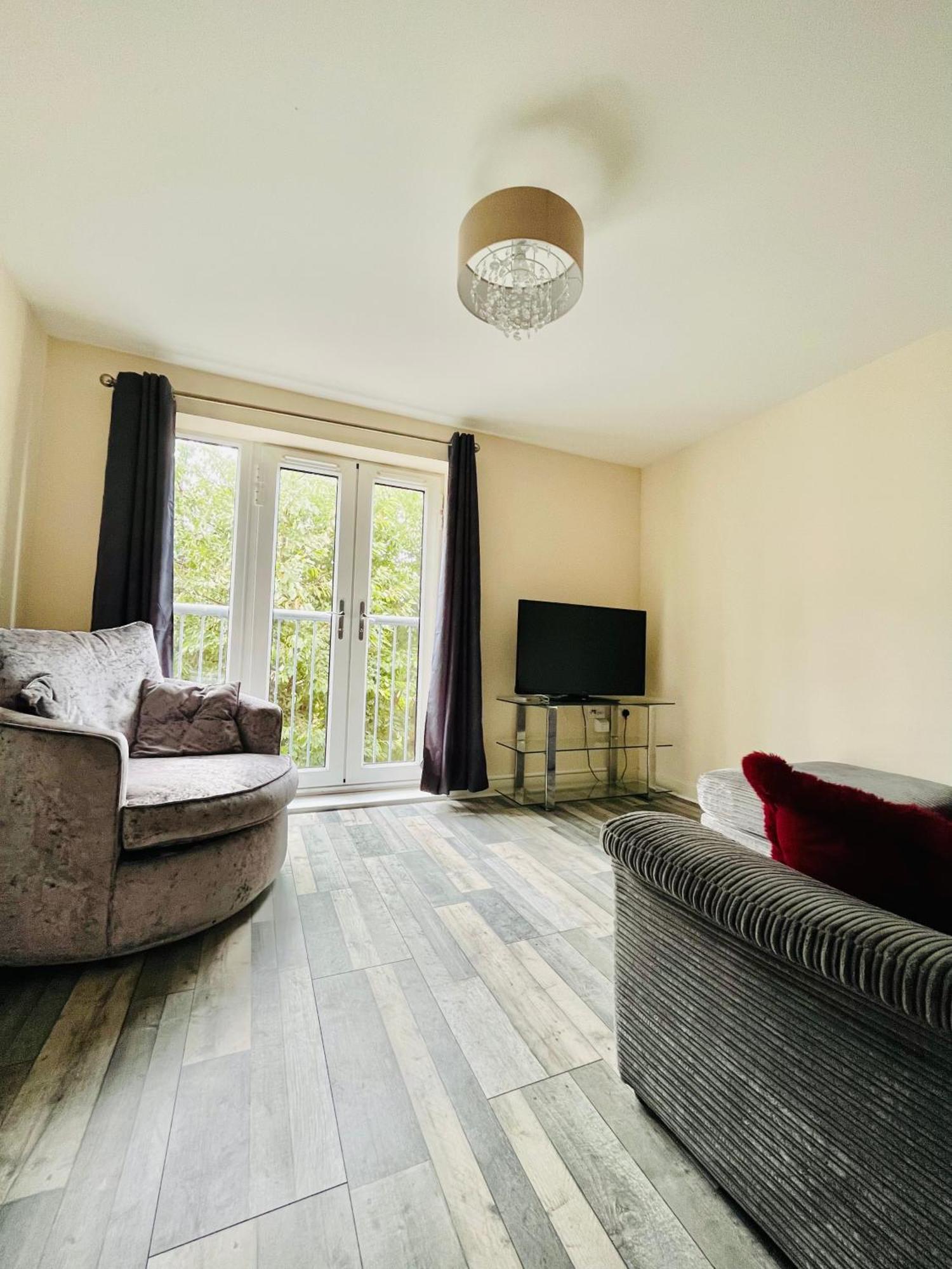 Spacious Two Bedrooms Apartment For Business And Holiday 포츠머스 외부 사진