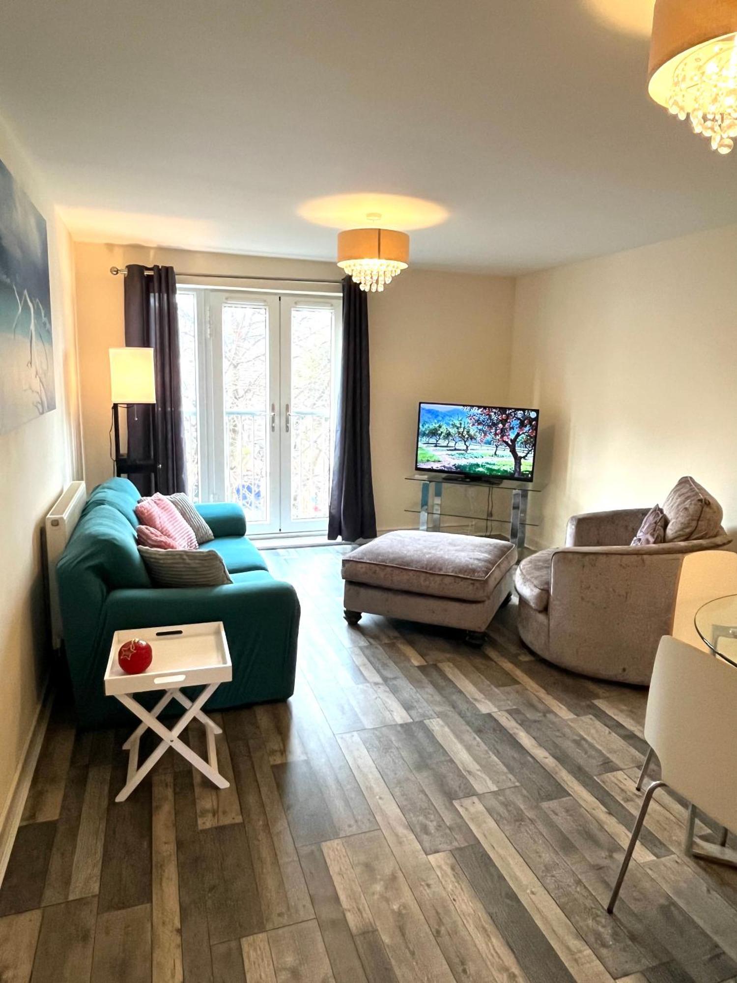 Spacious Two Bedrooms Apartment For Business And Holiday 포츠머스 외부 사진